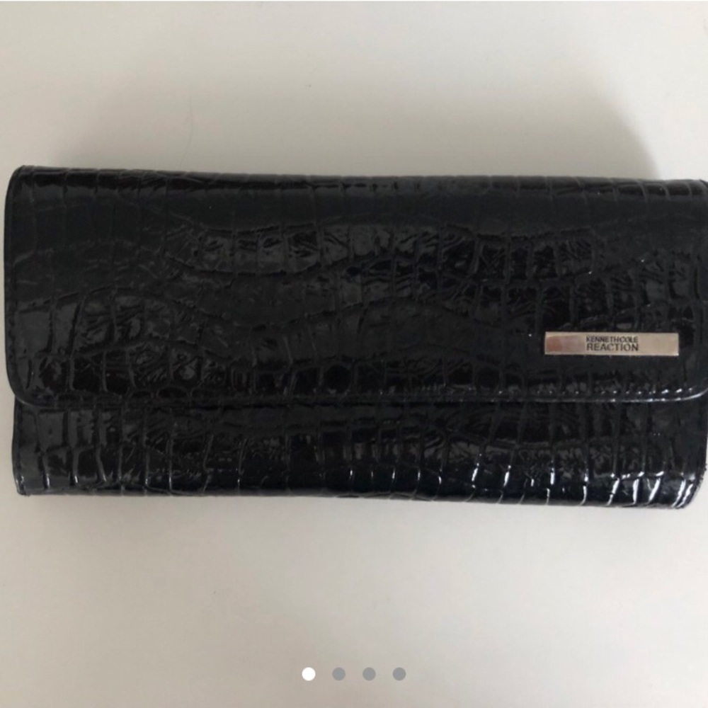 Kenneth Cole Reaction wallet
